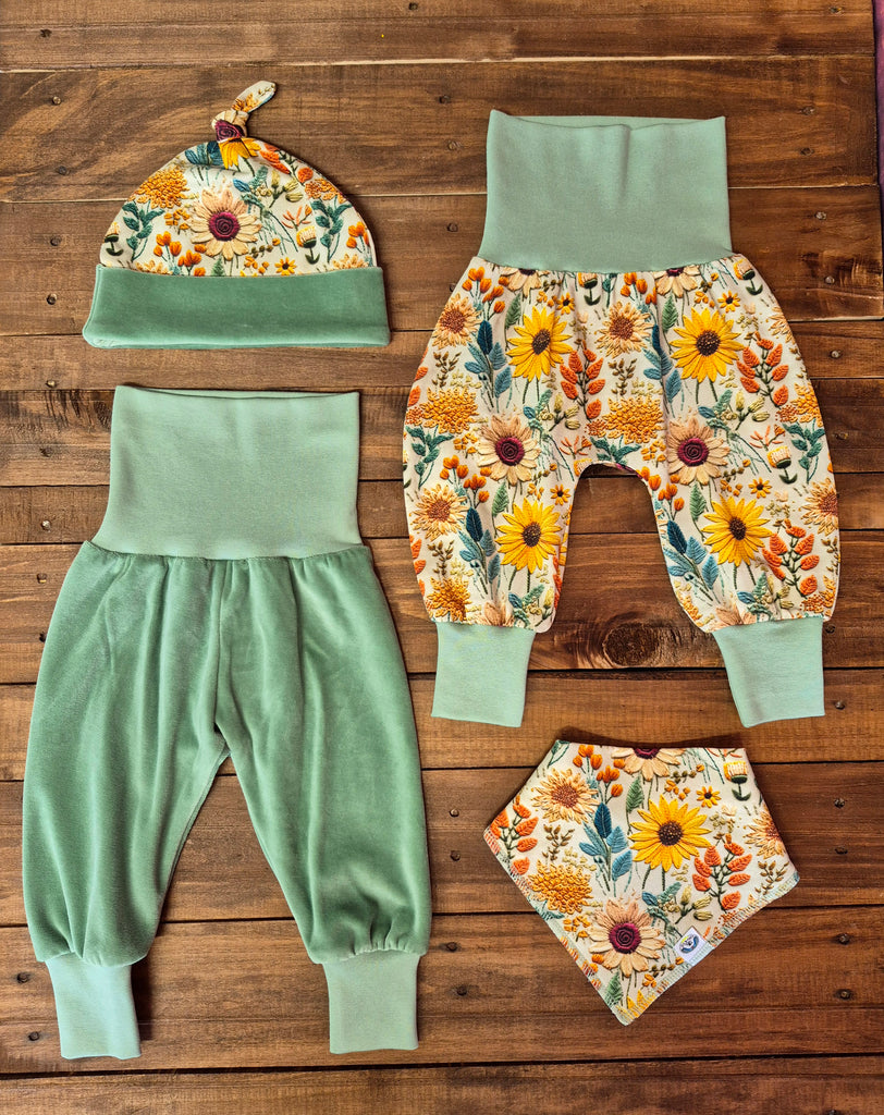 Sunflowers Top Knot Hat