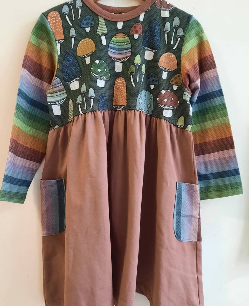 Mushroom Fun - Sìofra Dress